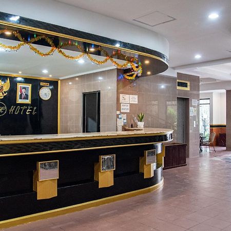 Melin Hotel Tanjungpinang Esterno foto